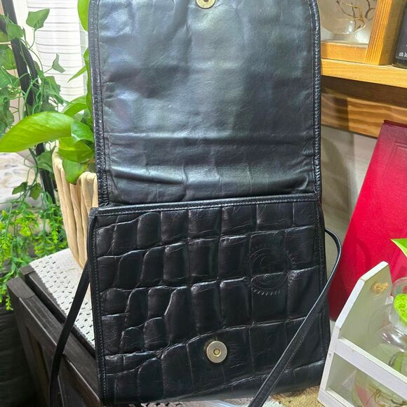 Vintage Carlos Falchi Women's Black crossbody purse, - Picture 3 of 8